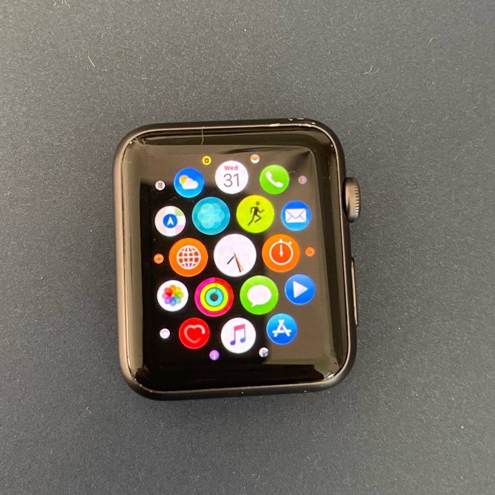 Apple Watch series 1; 43 mm